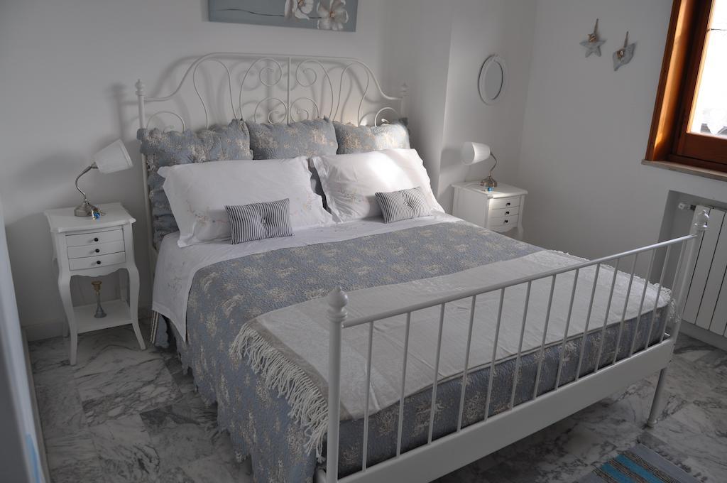 I Citri Bed and Breakfast Ταράντο Δωμάτιο φωτογραφία